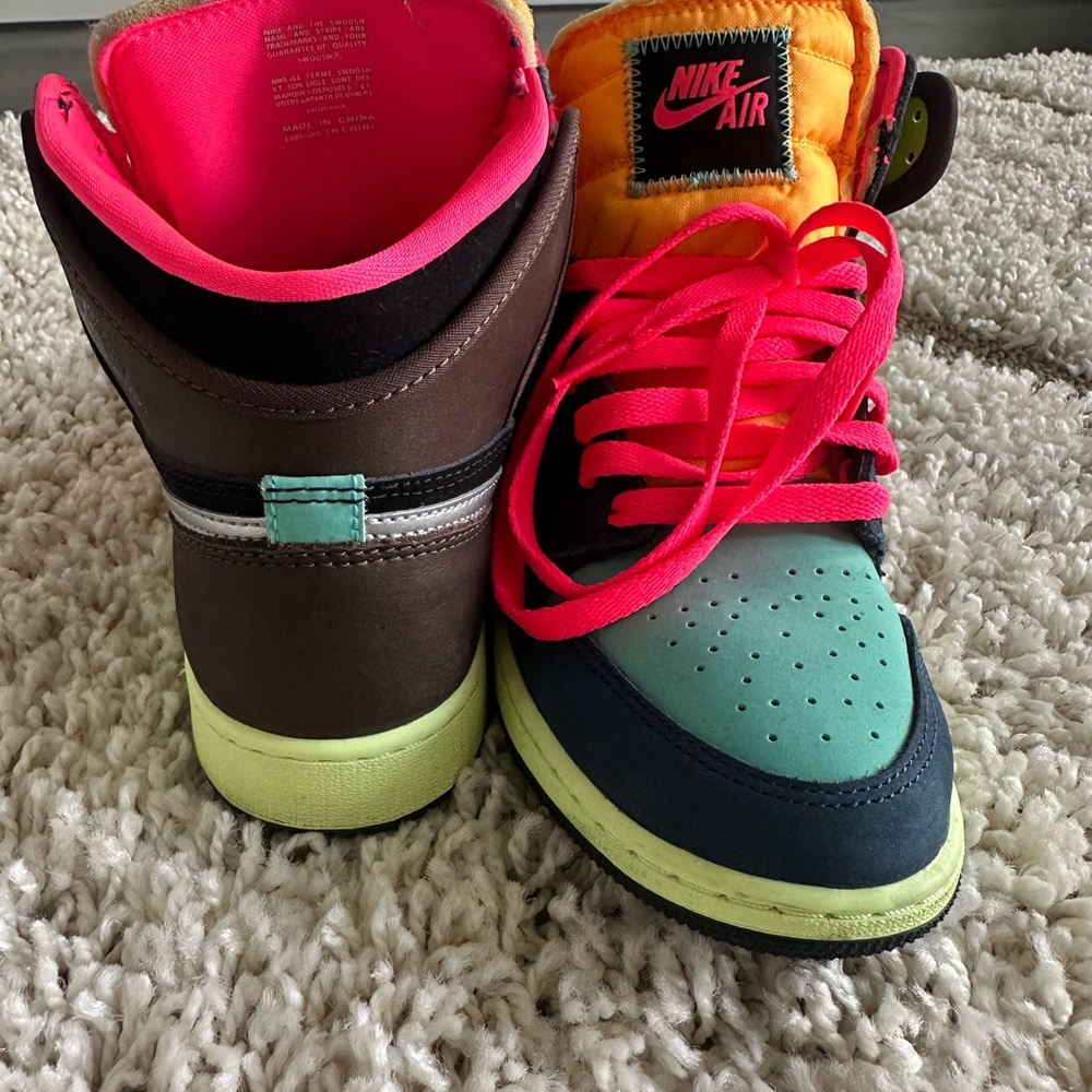 Nike Air High-Top Jordan 1’s Retro Tokyo hack - Picture 3 of 4